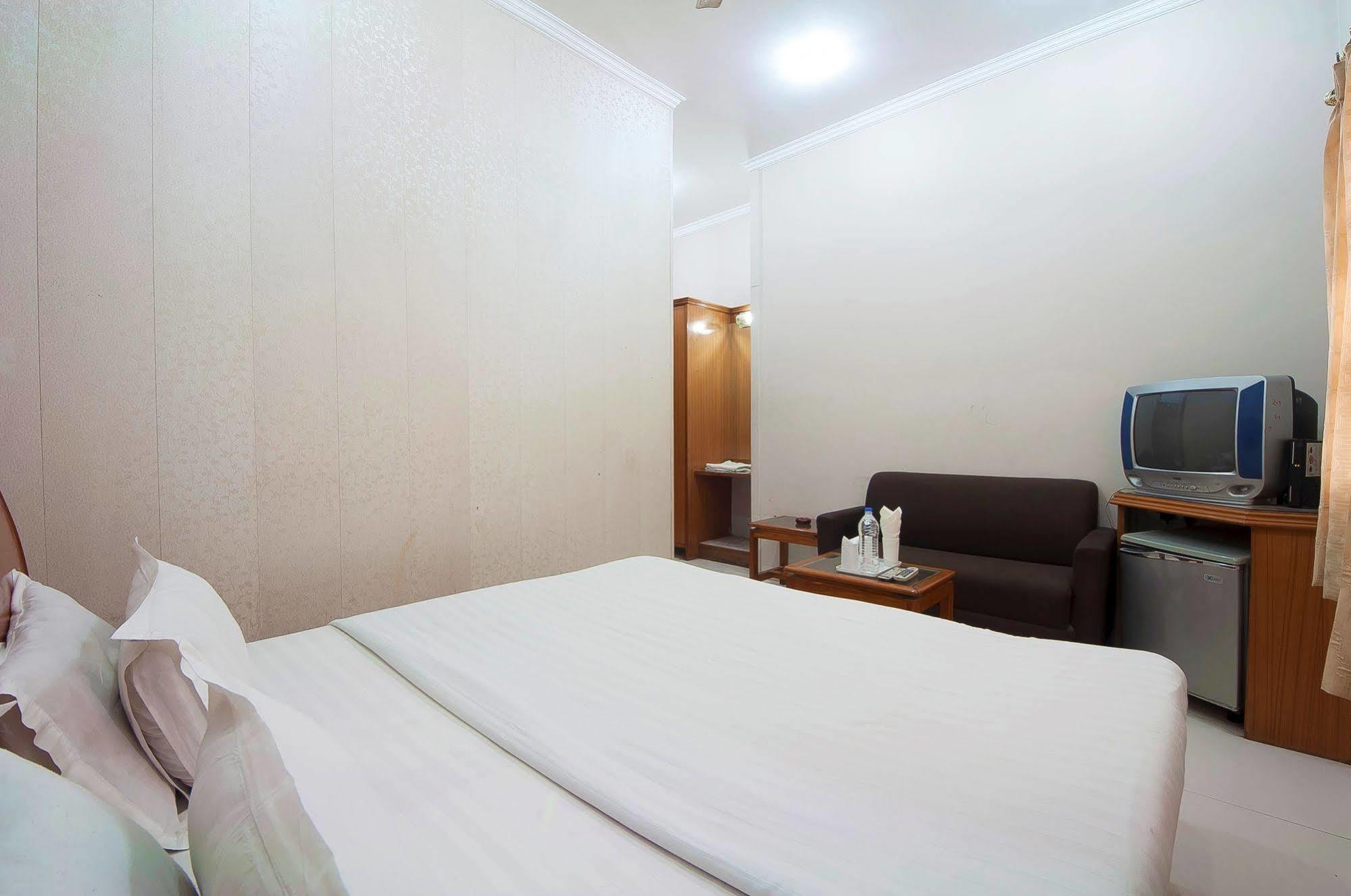 Fabhotel Basera Amritsar Ngoại thất bức ảnh