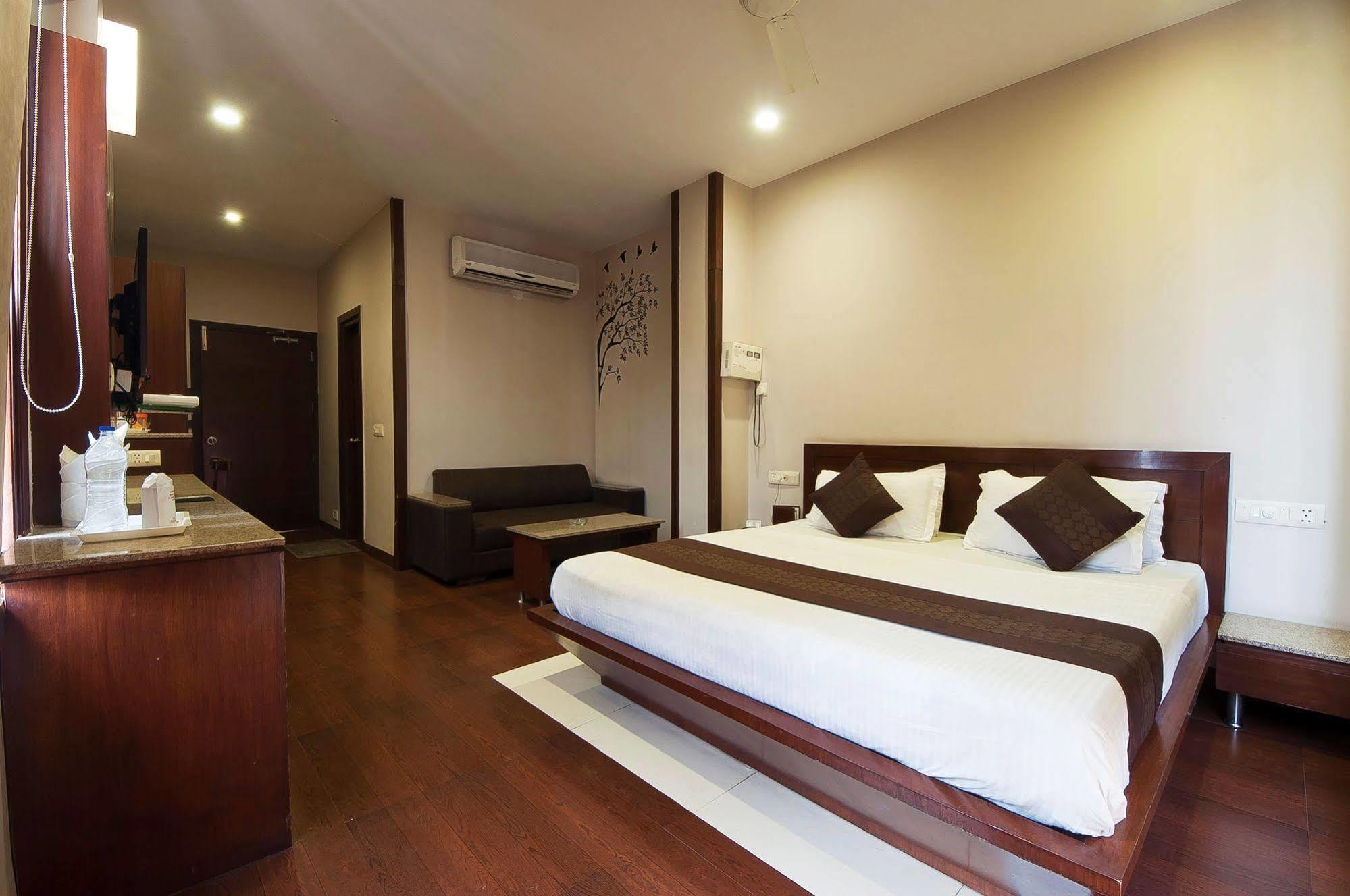 Fabhotel Basera Amritsar Ngoại thất bức ảnh