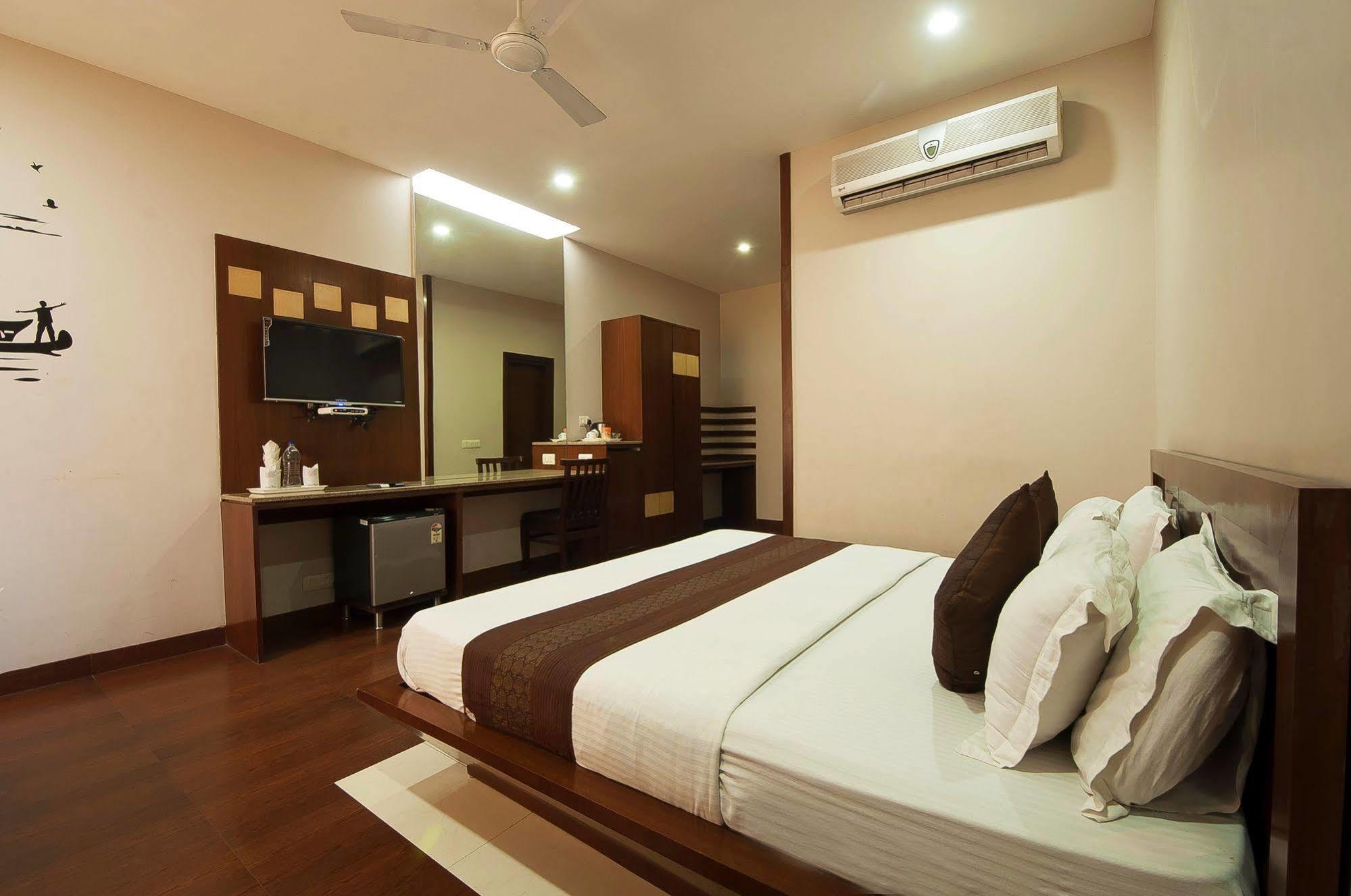 Fabhotel Basera Amritsar Ngoại thất bức ảnh